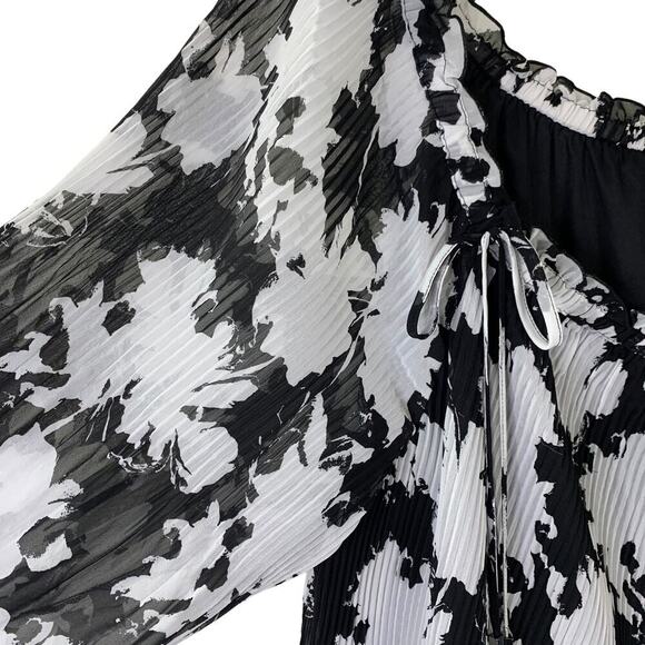 Lane Bryant Floral Chiffon Off the Shoulder Tops Plus Size 26/28 Pleated Blouse - Picture 7 of 16